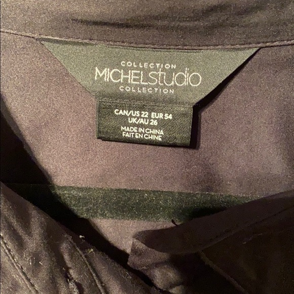 Black blouse - Picture 2 of 2